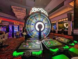 iwbet001 Live Casino မြင်ကွင်း — Baccarat ဒိုင်နှင့် ကစားသမားများ